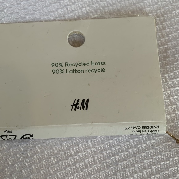 NWT H&M Dainty Gold and White Pearl Necklace - Picture 4 of 5